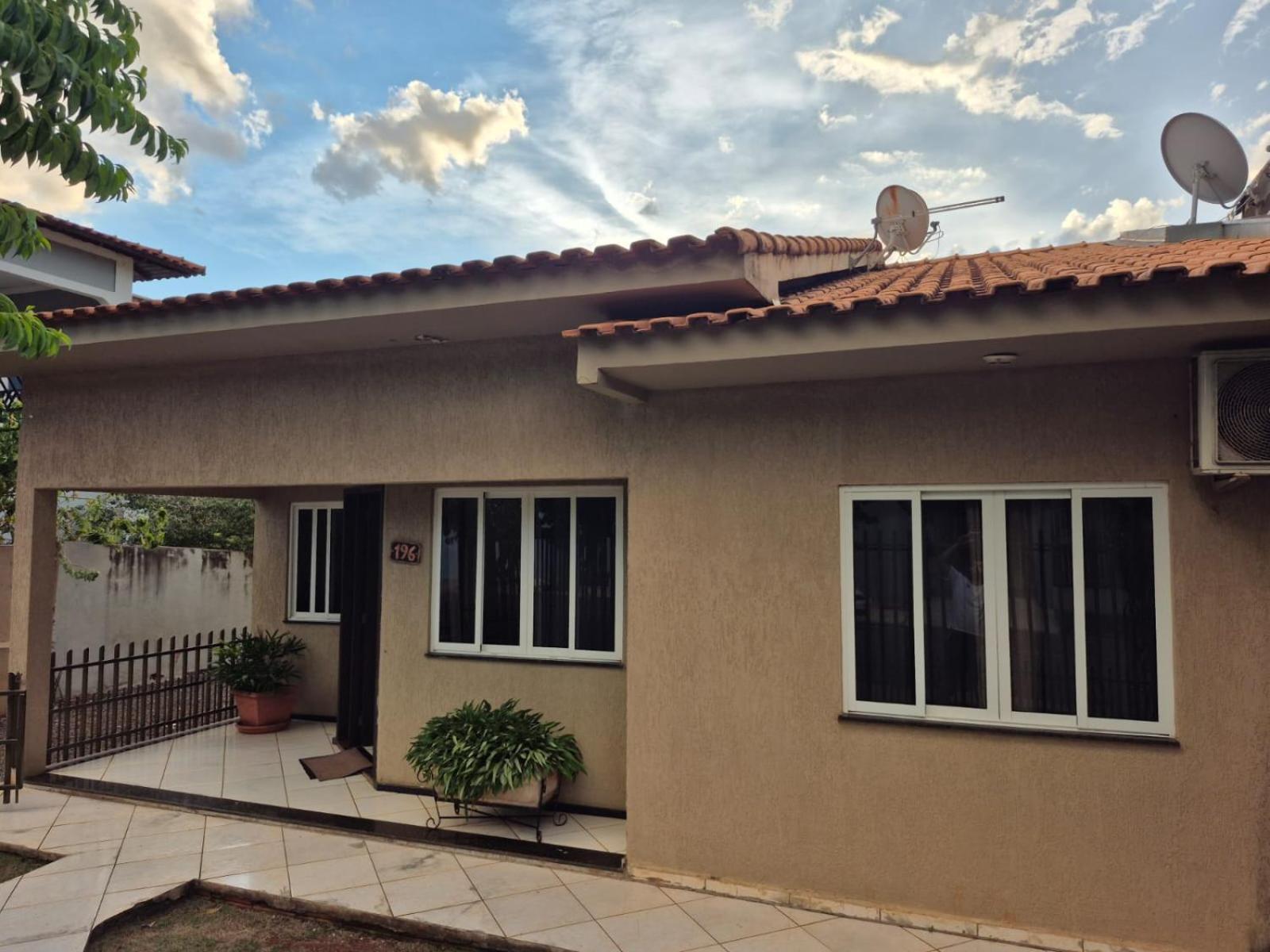 Casa Aconchegante No Centro De Foz Do Iguacu Villa Екстериор снимка